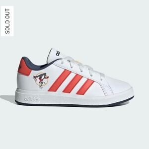 Adidas Disney big kid size 6 ( fits woman size 7)